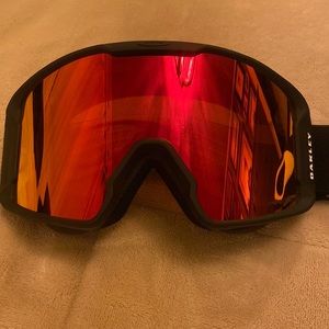 New Oakley ski/snowboard goggles